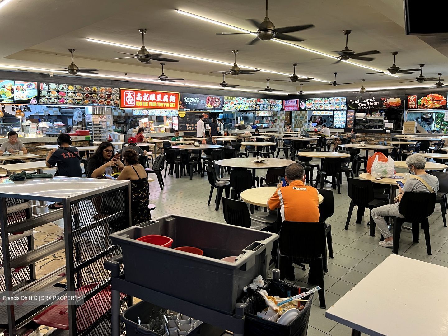 Beo Crescent (D3), Retail #626061811